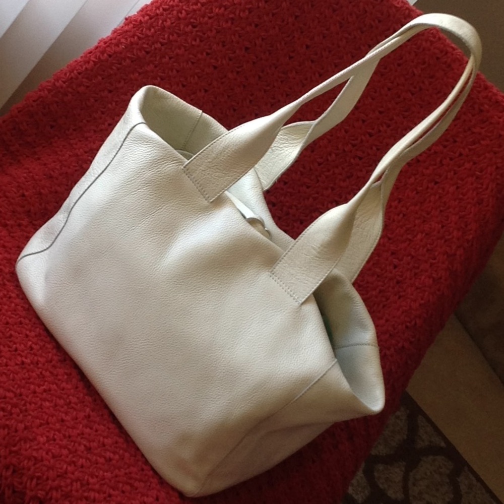 Clarissa C. Cream Leather Market Tote from Italy